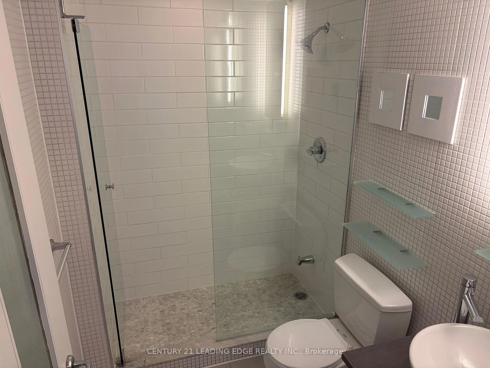 Photo 15 of Unit 1103, 8 Colborne Street, Toronto, Church-Yonge Corridor — HOMEH