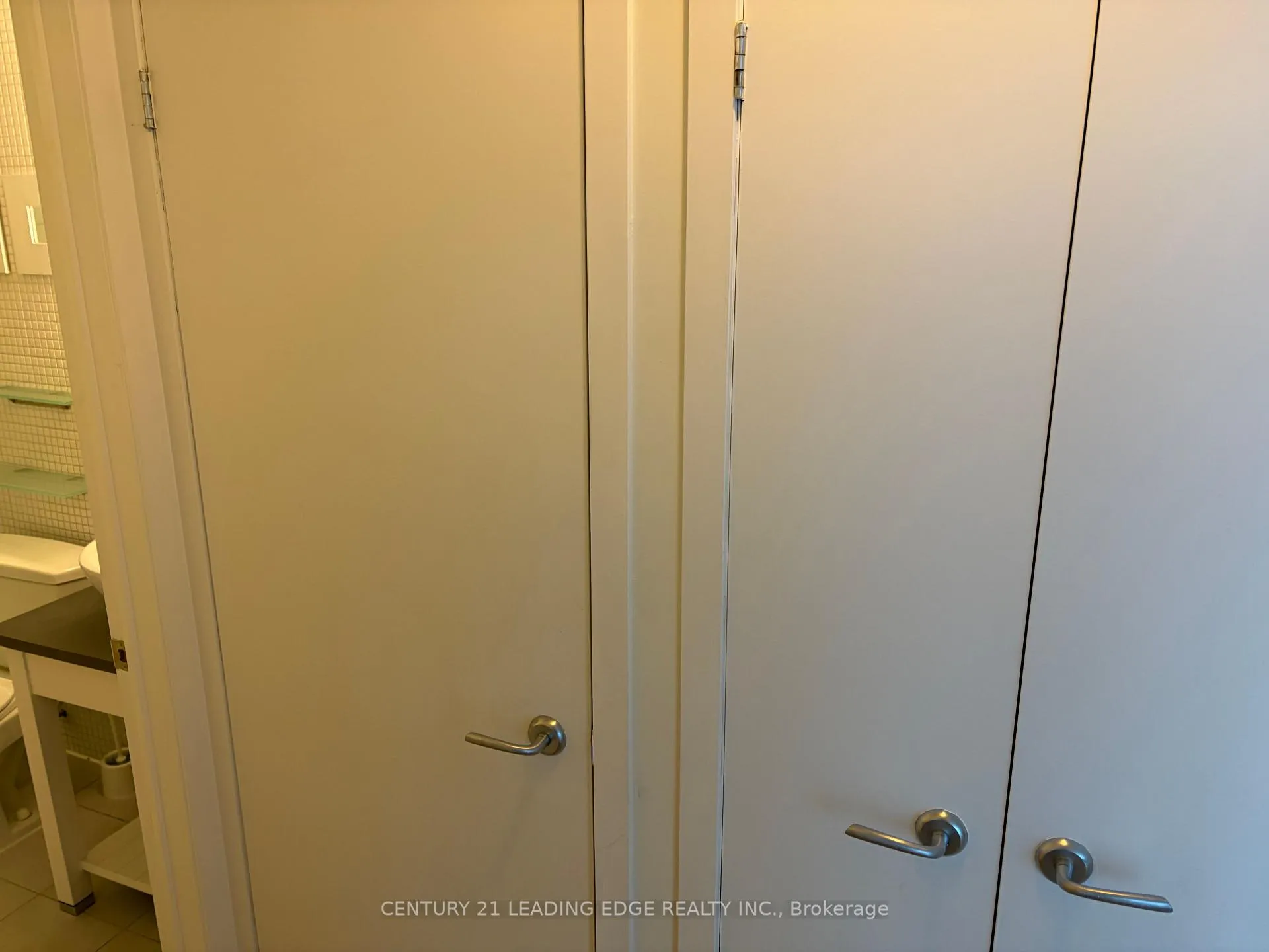 Photo 19 of Unit 1103, 8 Colborne Street, Toronto, Church-Yonge Corridor — HOMEH