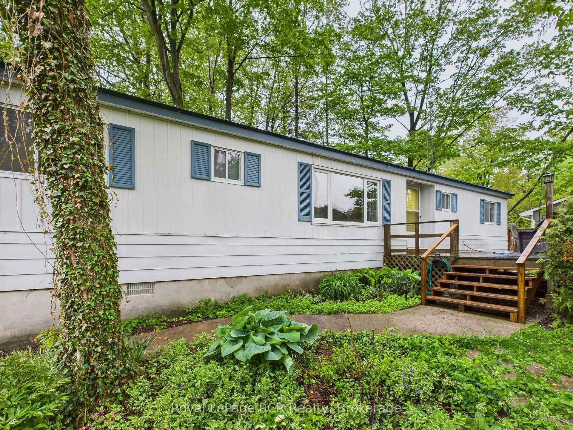 Photo 1 of 112 Huron Road, Huron-Kinloss — HOMEH