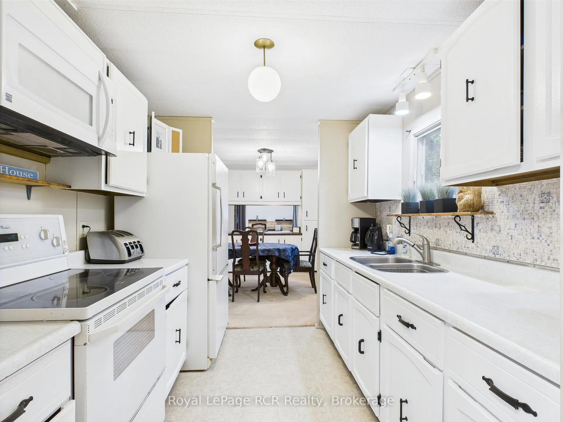 Photo 2 of 112 Huron Road, Huron-Kinloss — HOMEH