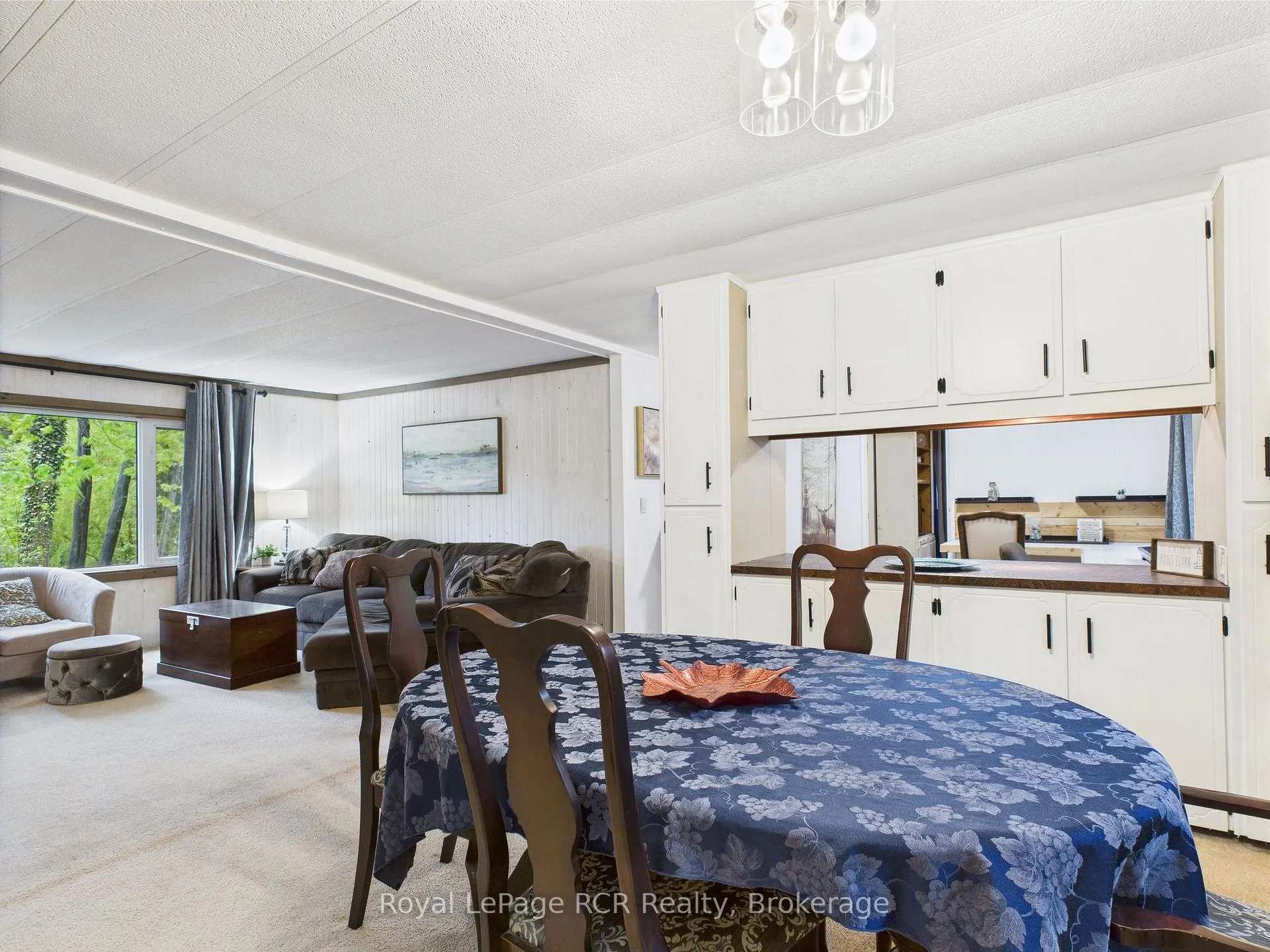 Photo 5 of 112 Huron Road, Huron-Kinloss — HOMEH