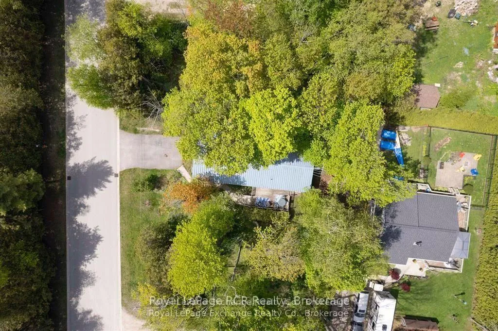 Photo 17 of 112 Huron Road, Huron-Kinloss — HOMEH