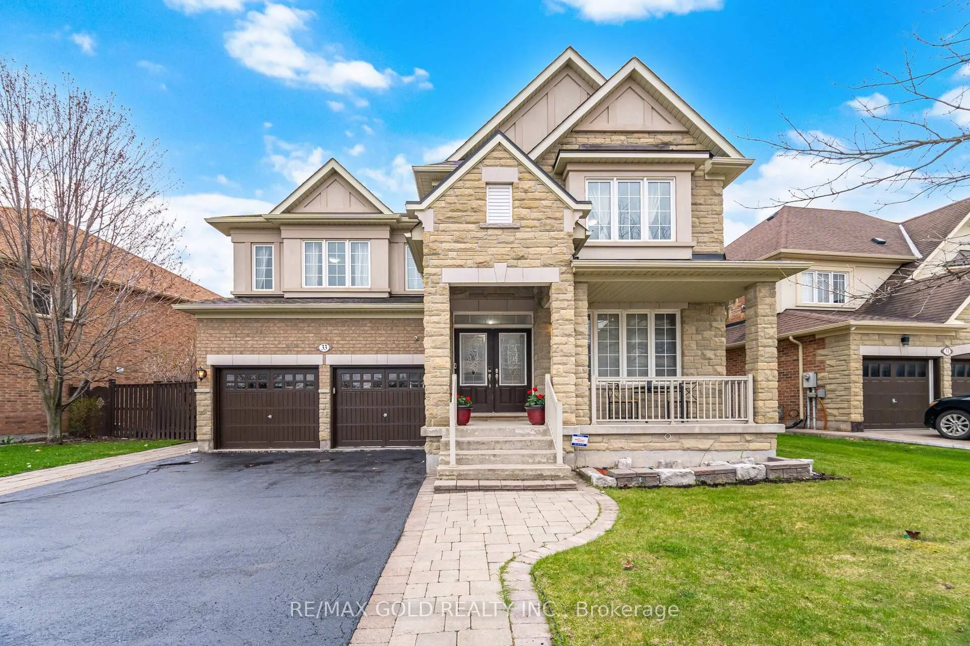 Photo 1 of 33 Garryoaks Drive, Brampton, Bram East — HOMEH