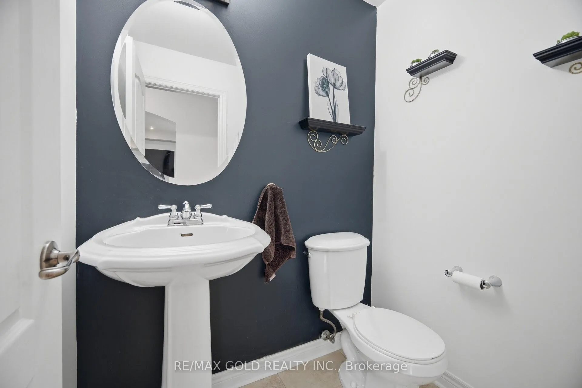 Photo 15 of 33 Garryoaks Drive, Brampton, Bram East — HOMEH