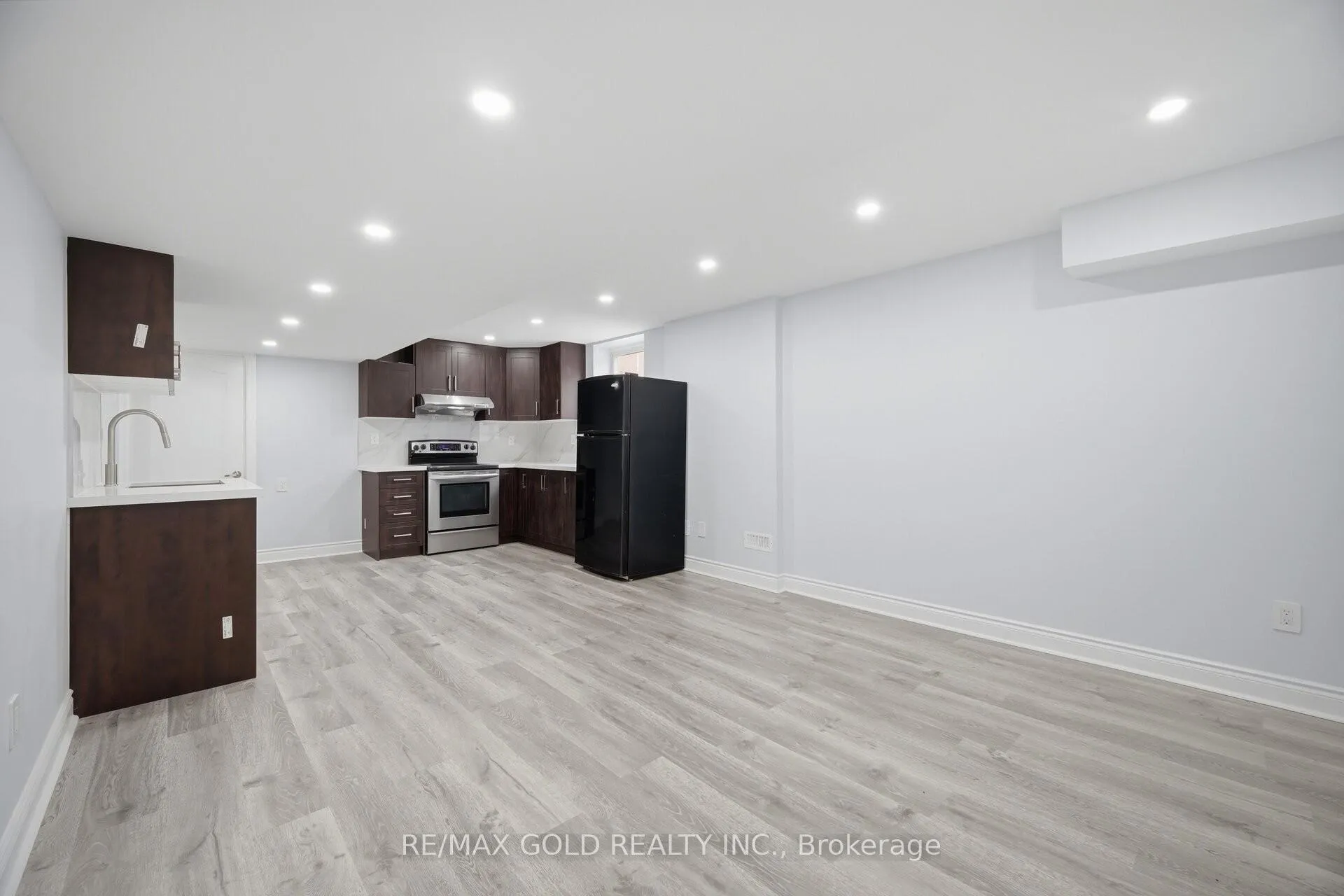 Photo 31 of 33 Garryoaks Drive, Brampton, Bram East — HOMEH