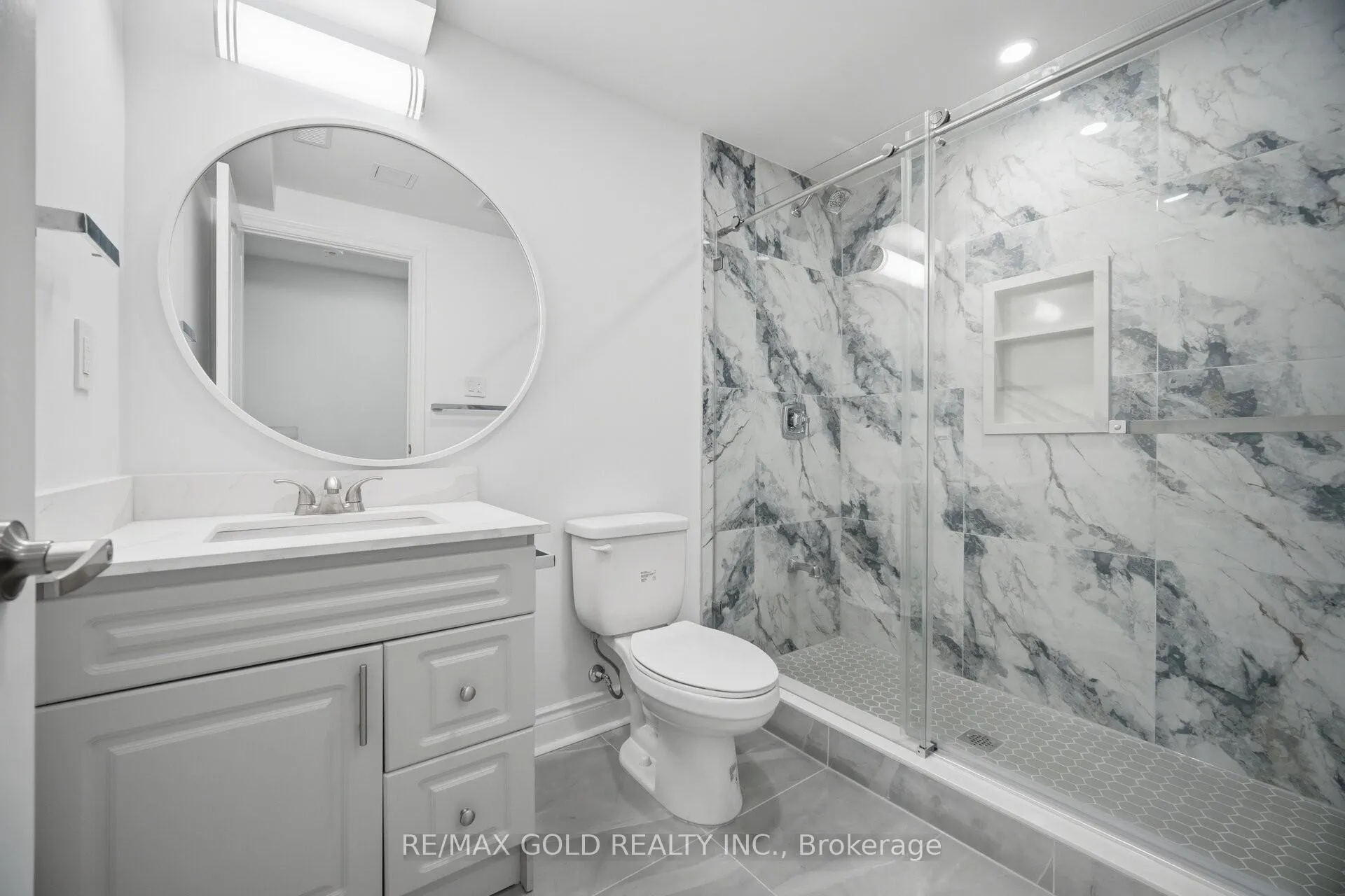 Photo 34 of 33 Garryoaks Drive, Brampton, Bram East — HOMEH