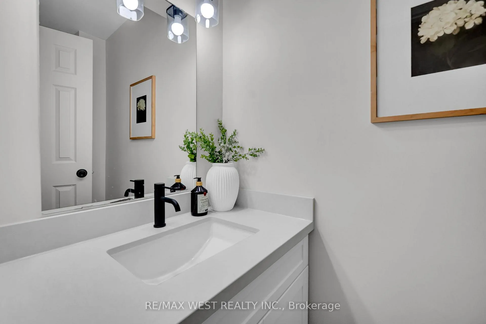 Photo 18 of Unit 27, 905 Bayly Street, Pickering, West Shore — HOMEH