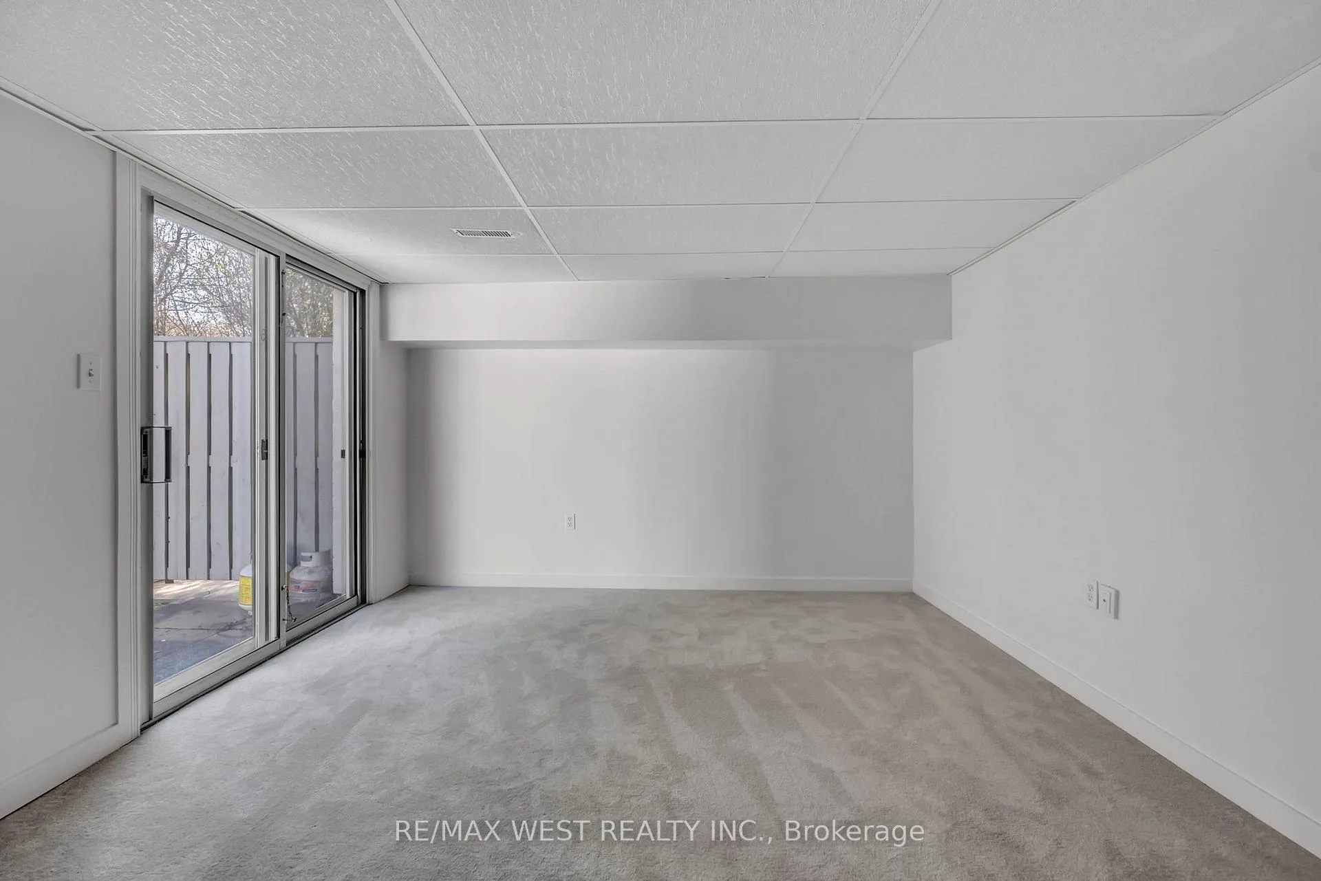 Photo 28 of Unit 27, 905 Bayly Street, Pickering, West Shore — HOMEH