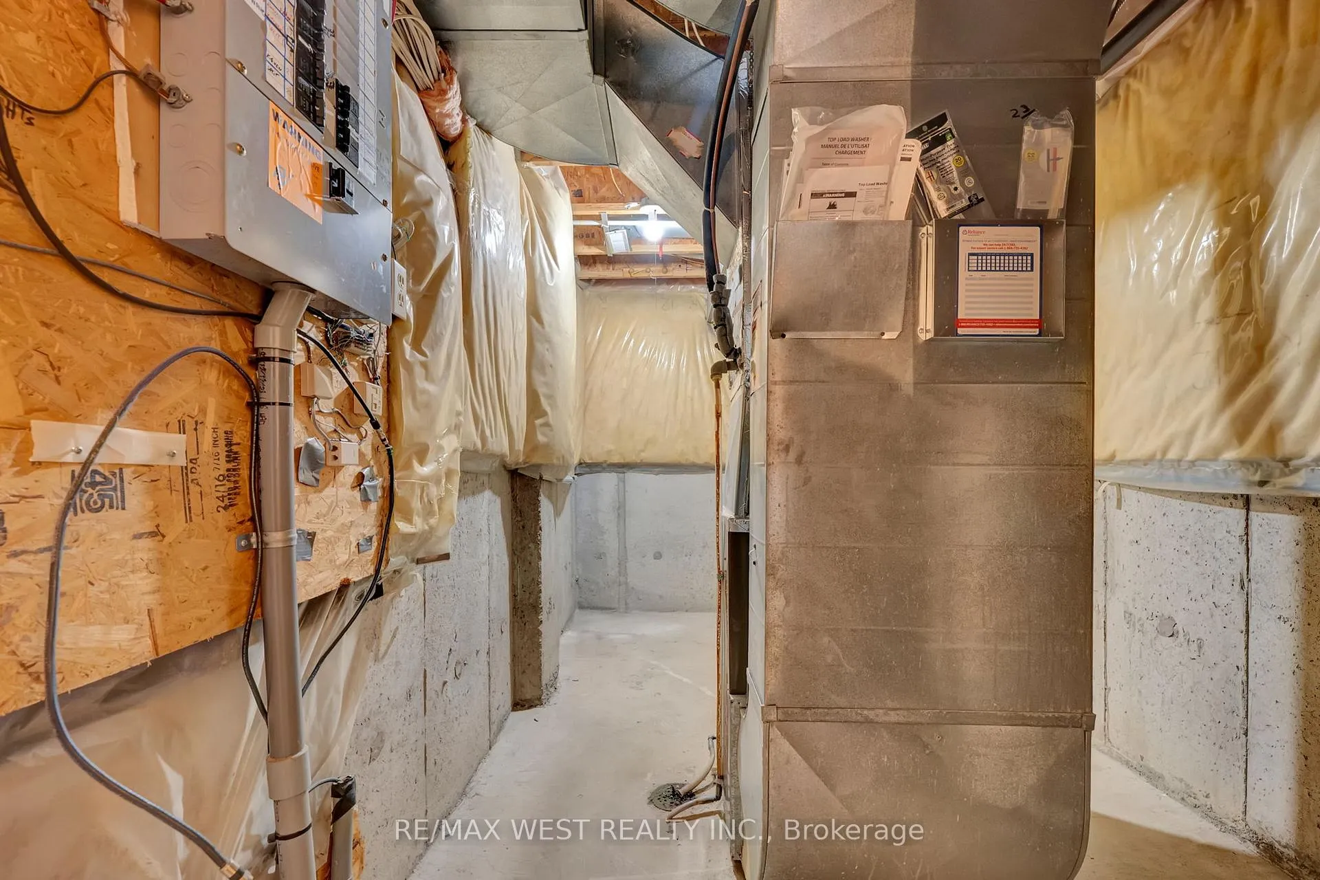 Photo 35 of Unit 27, 905 Bayly Street, Pickering, West Shore — HOMEH