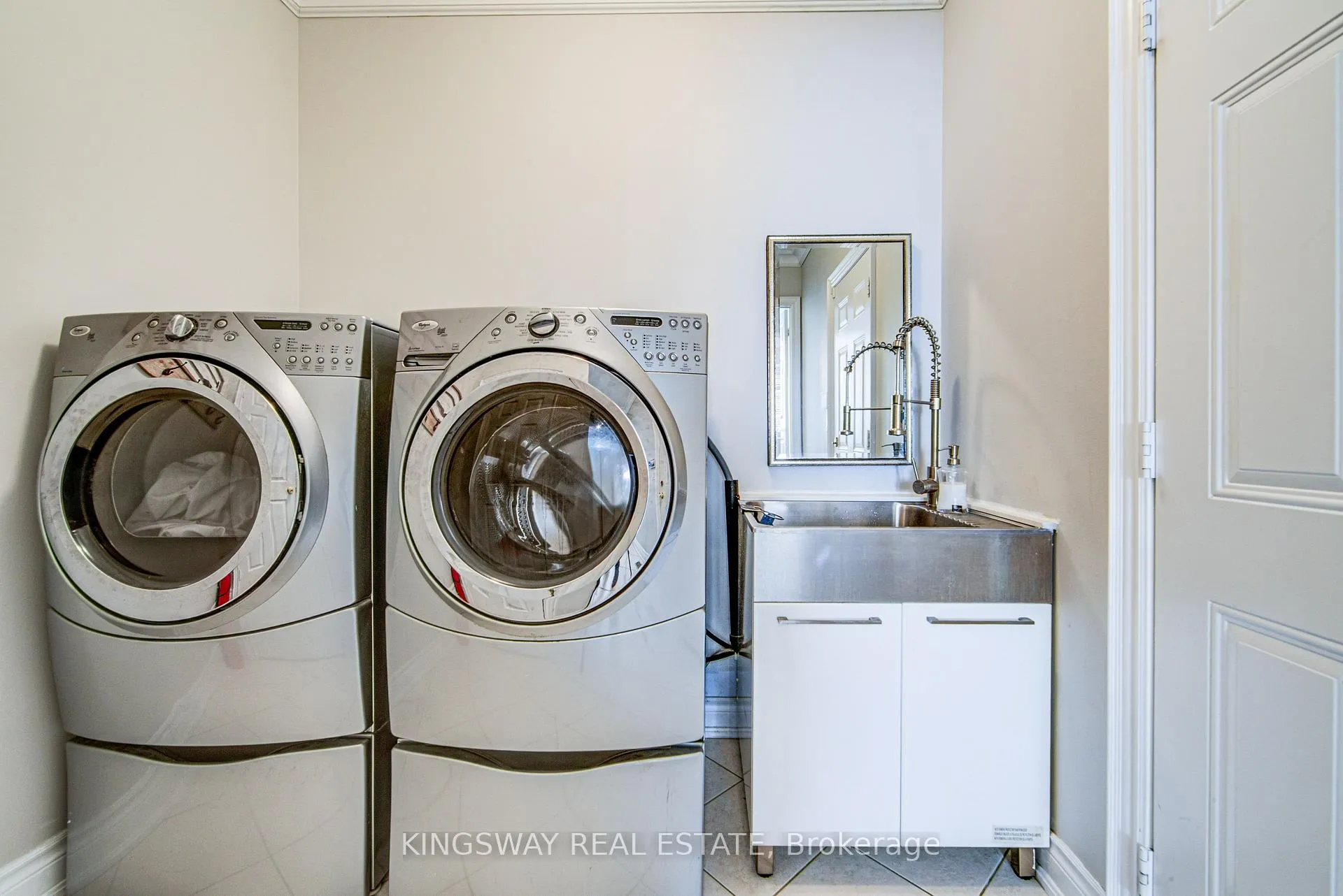 Photo 17 of 3199 Cotter Road, Burlington, Alton — HOMEH