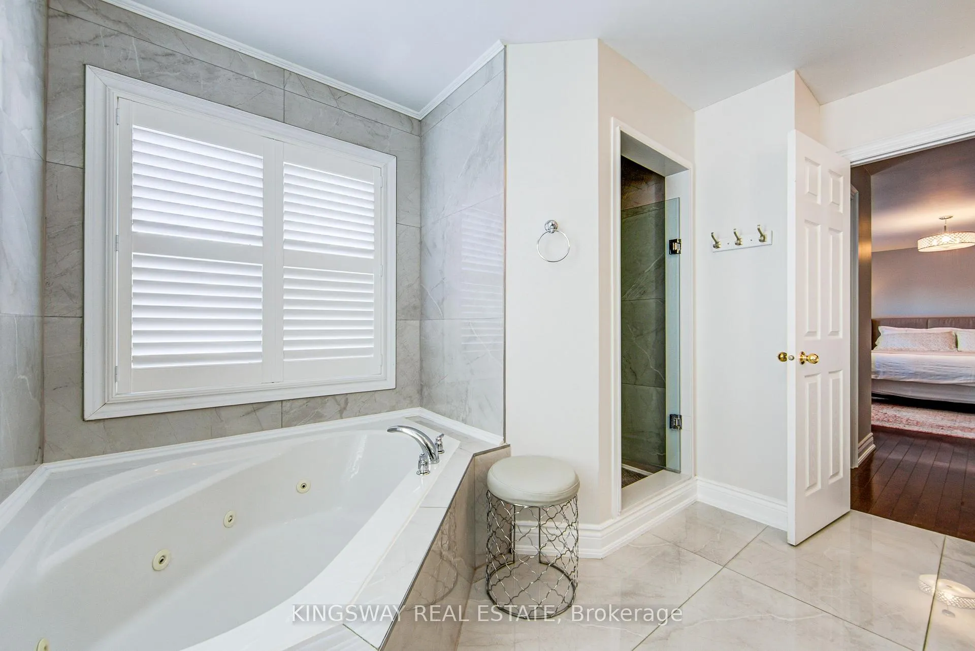Photo 24 of 3199 Cotter Road, Burlington, Alton — HOMEH
