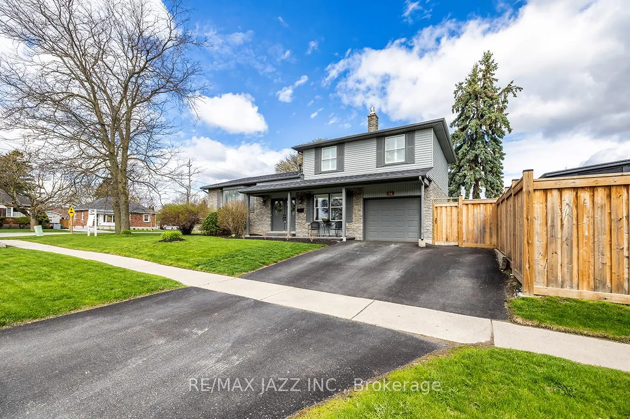 Photo 1 of 95 Hobbs Drive, Clarington, Bowmanville — HOMEH