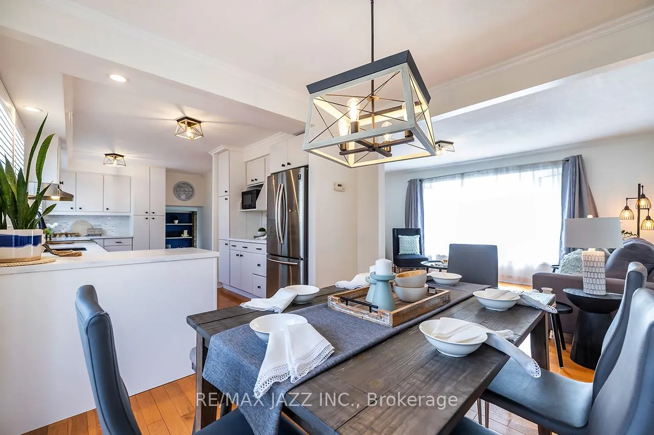 Photo 12 of 95 Hobbs Drive, Clarington, Bowmanville — HOMEH