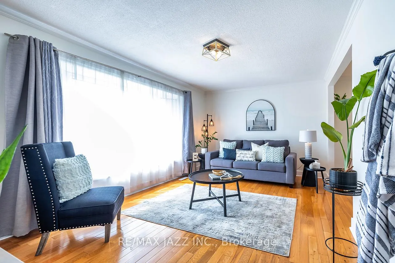 Photo 15 of 95 Hobbs Drive, Clarington, Bowmanville — HOMEH