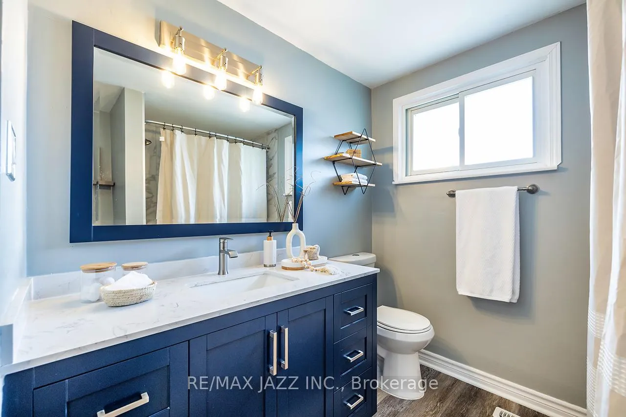 Photo 20 of 95 Hobbs Drive, Clarington, Bowmanville — HOMEH