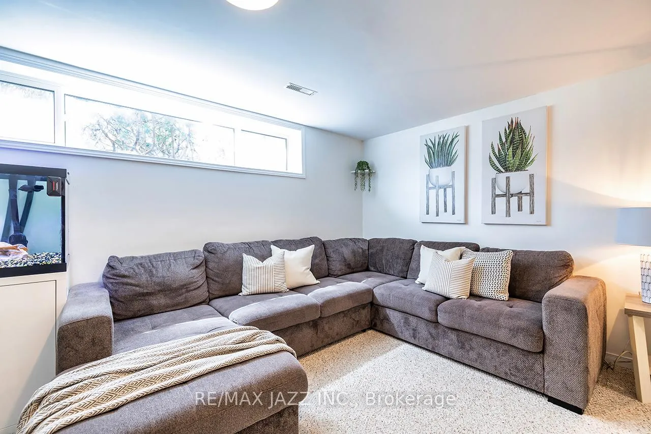 Photo 22 of 95 Hobbs Drive, Clarington, Bowmanville — HOMEH