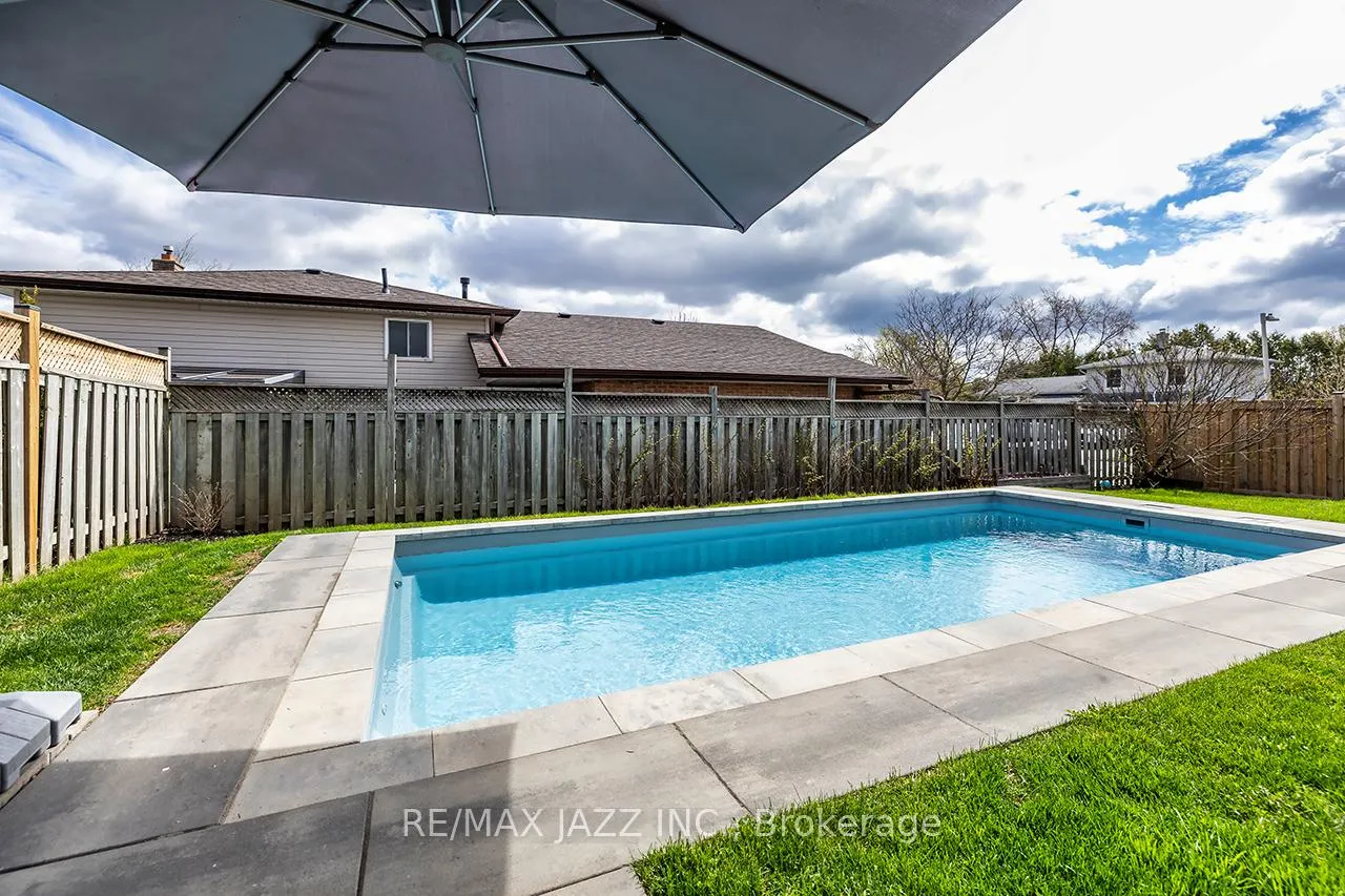 Photo 28 of 95 Hobbs Drive, Clarington, Bowmanville — HOMEH