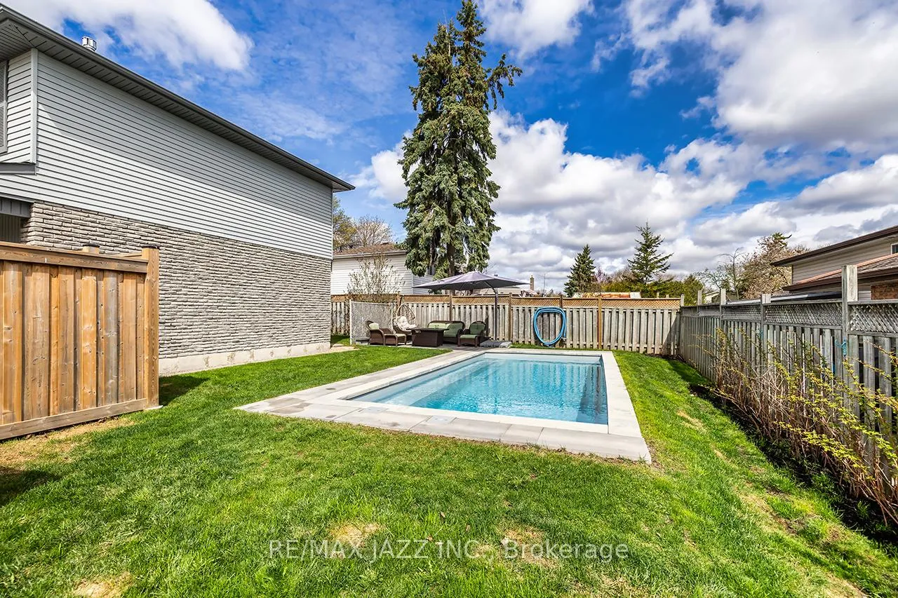 Photo 29 of 95 Hobbs Drive, Clarington, Bowmanville — HOMEH