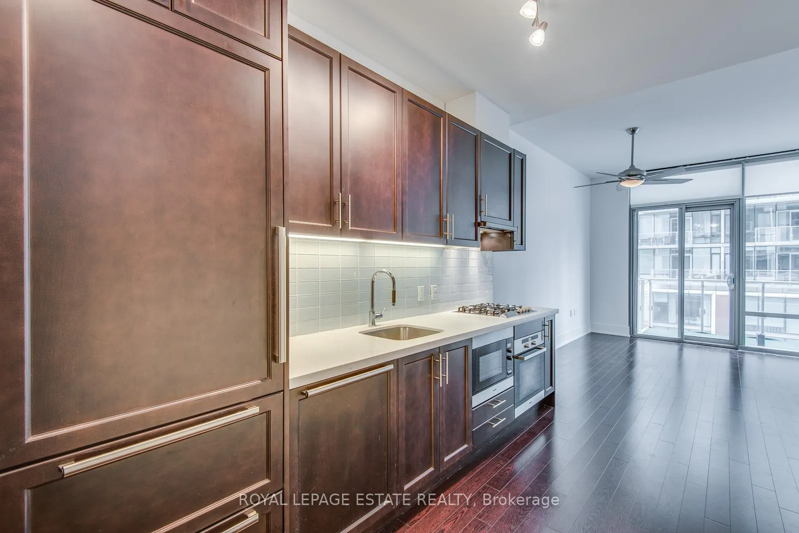 Photo 2 of Unit 329, 39 Queens Quay E, Toronto, Waterfront Communities — HOMEH