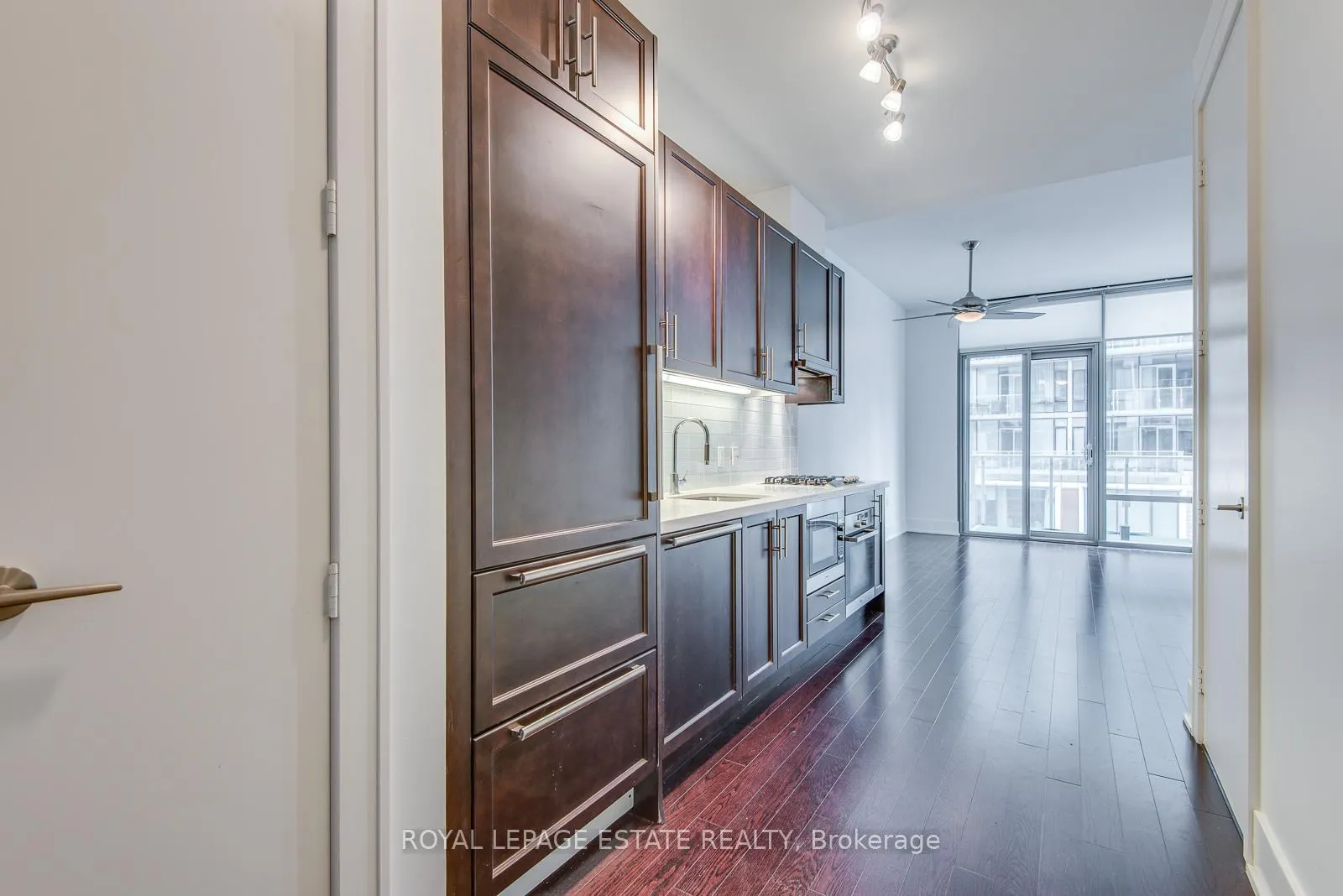 Photo 3 of Unit 329, 39 Queens Quay E, Toronto, Waterfront Communities — HOMEH