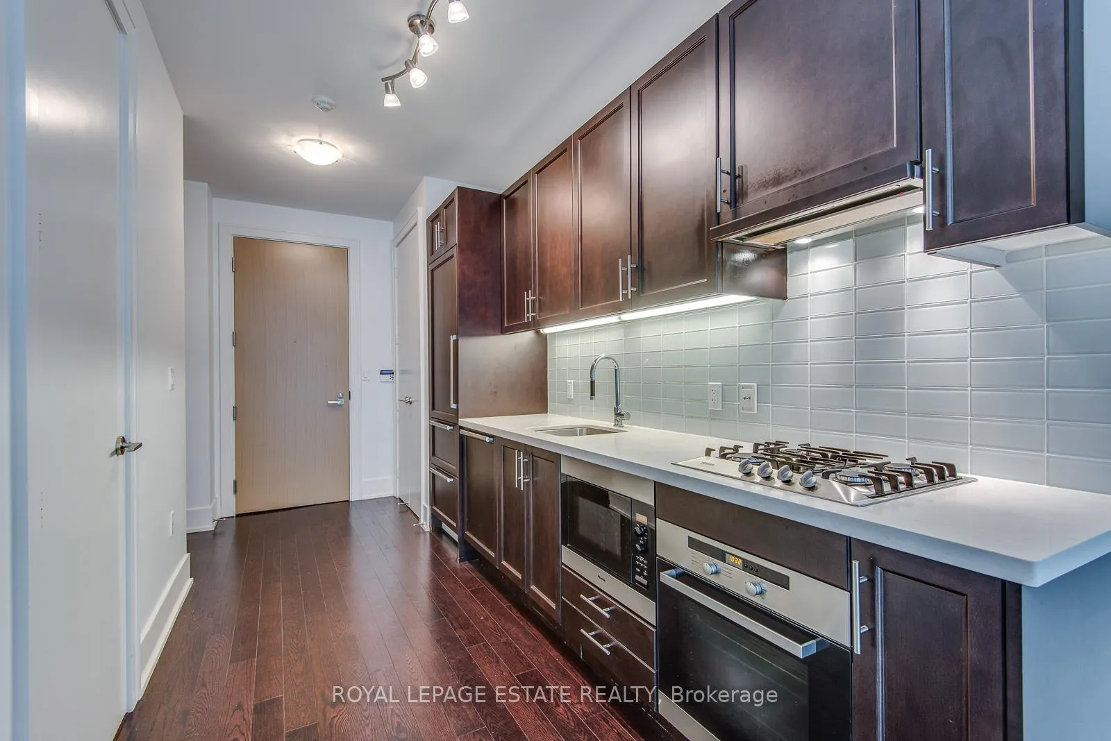 Photo 4 of Unit 329, 39 Queens Quay E, Toronto, Waterfront Communities — HOMEH