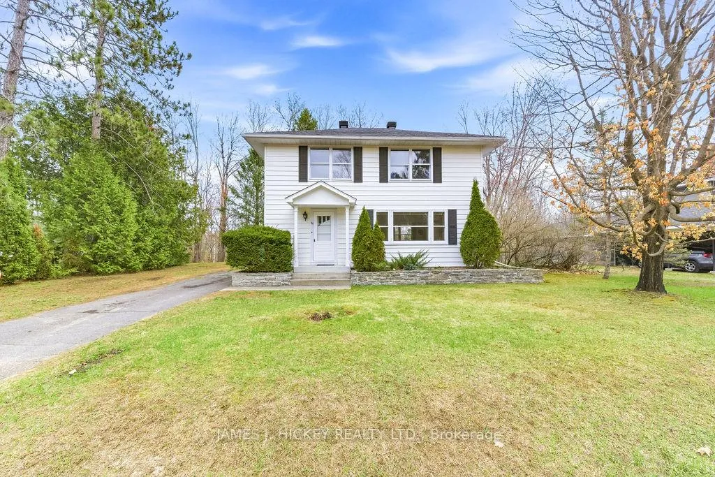 Photo 1 of 30 Laurier Avenue, Deep River, Deep River — HOMEH