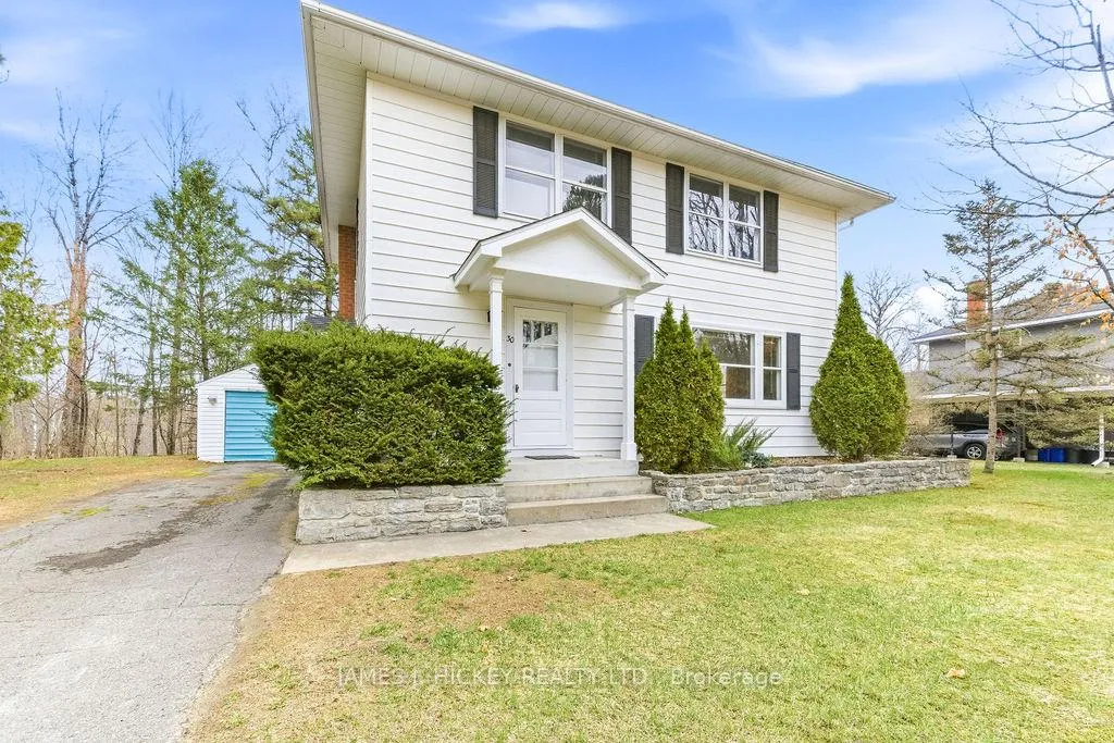 Photo 2 of 30 Laurier Avenue, Deep River, Deep River — HOMEH