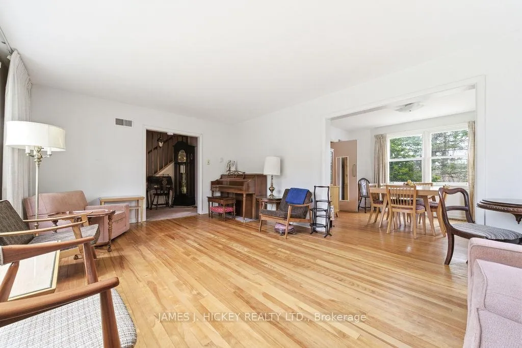 Photo 11 of 30 Laurier Avenue, Deep River, Deep River — HOMEH