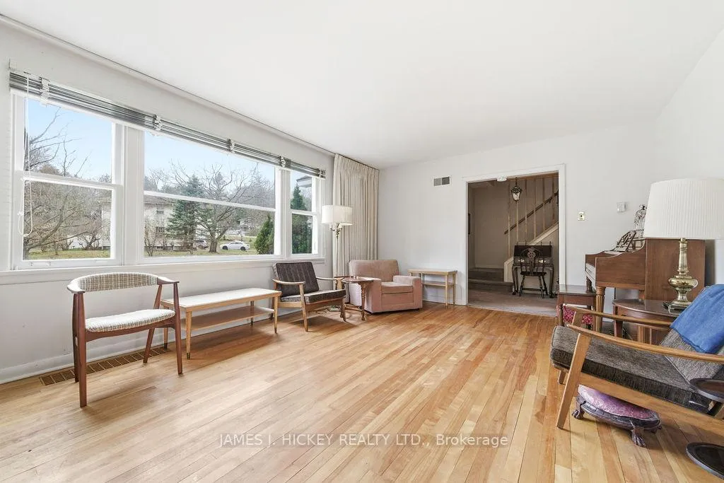 Photo 12 of 30 Laurier Avenue, Deep River, Deep River — HOMEH