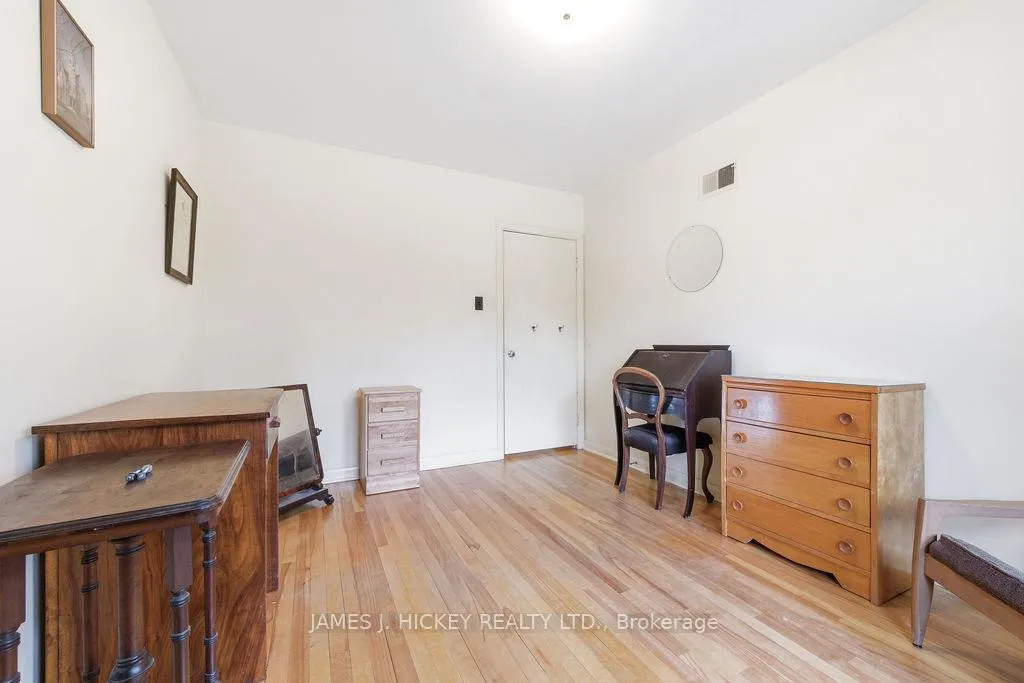 Photo 14 of 30 Laurier Avenue, Deep River, Deep River — HOMEH