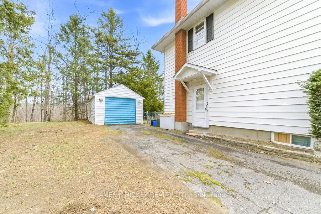 Photo 34 of 30 Laurier Avenue, Deep River, Deep River — HOMEH