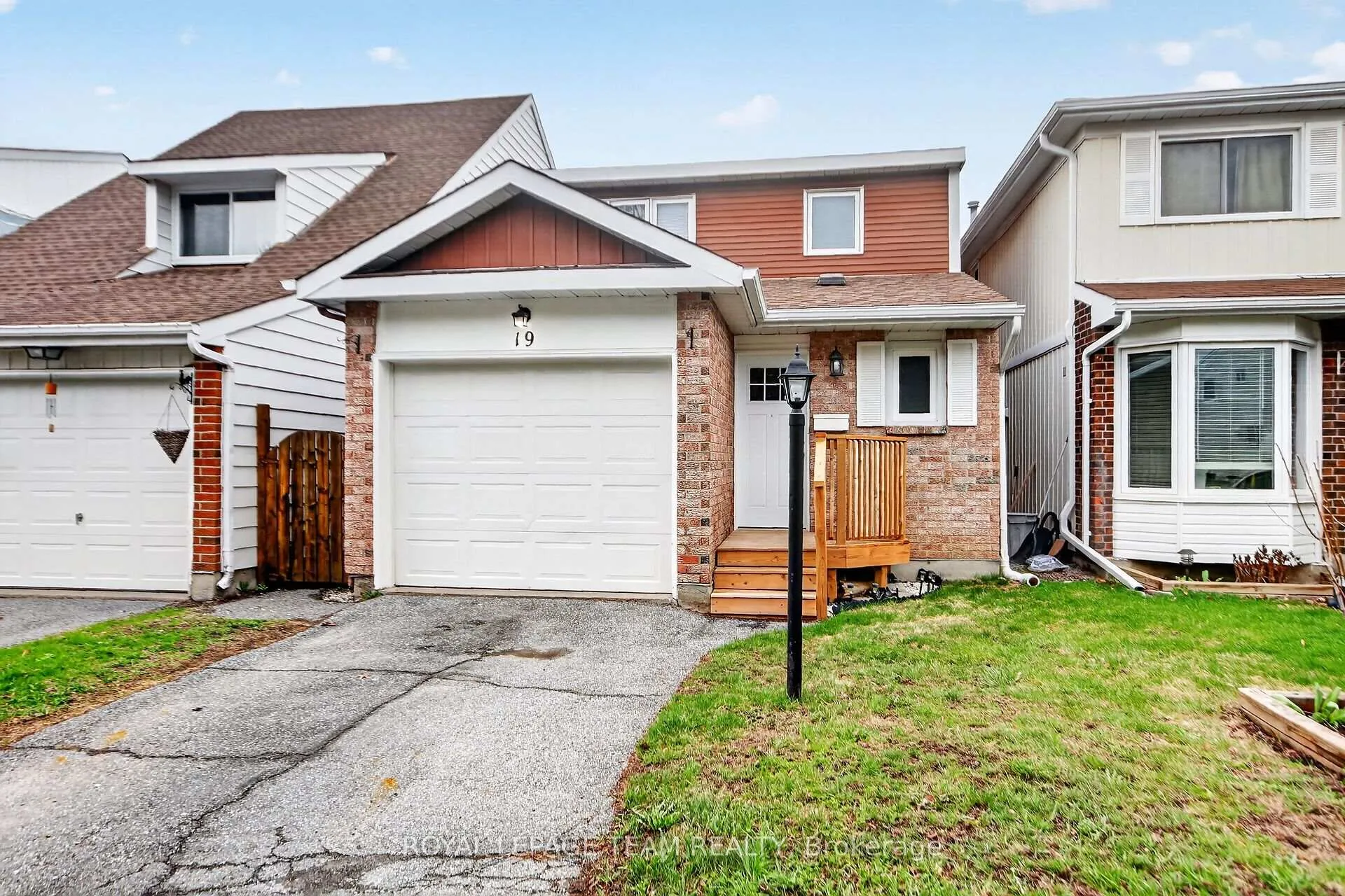Front of Unit 14, 19 Trafford Lane W