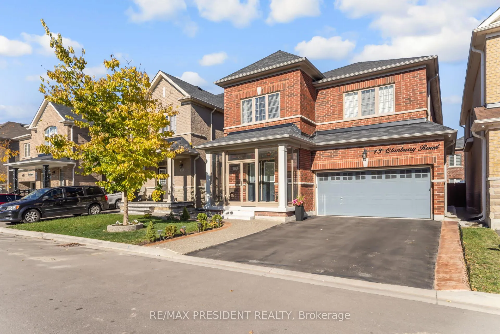 Photo 3 of 13 Clunburry Road, Brampton, Northwest Brampton — HOMEH