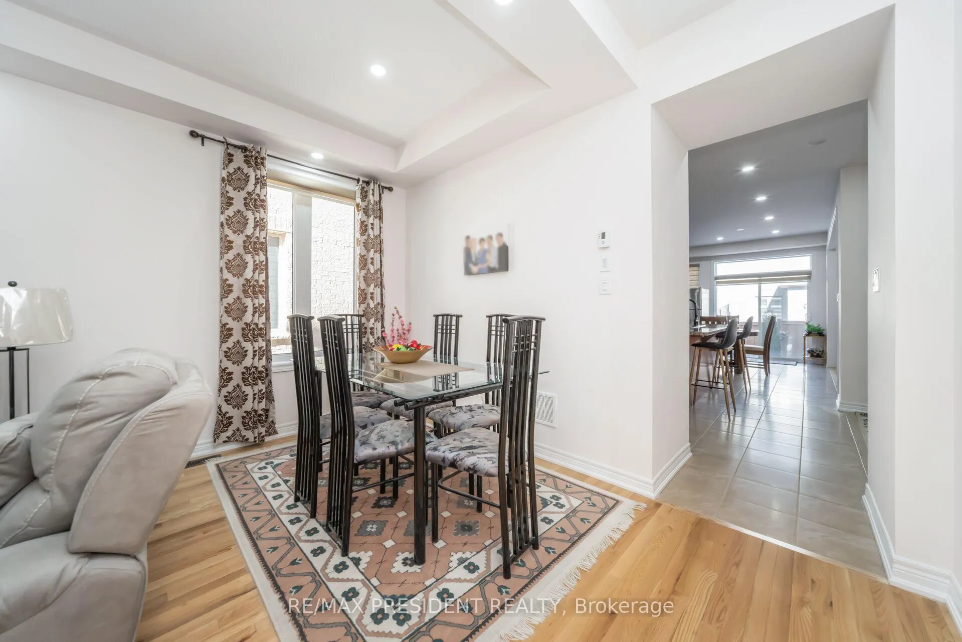 Photo 11 of 13 Clunburry Road, Brampton, Northwest Brampton — HOMEH