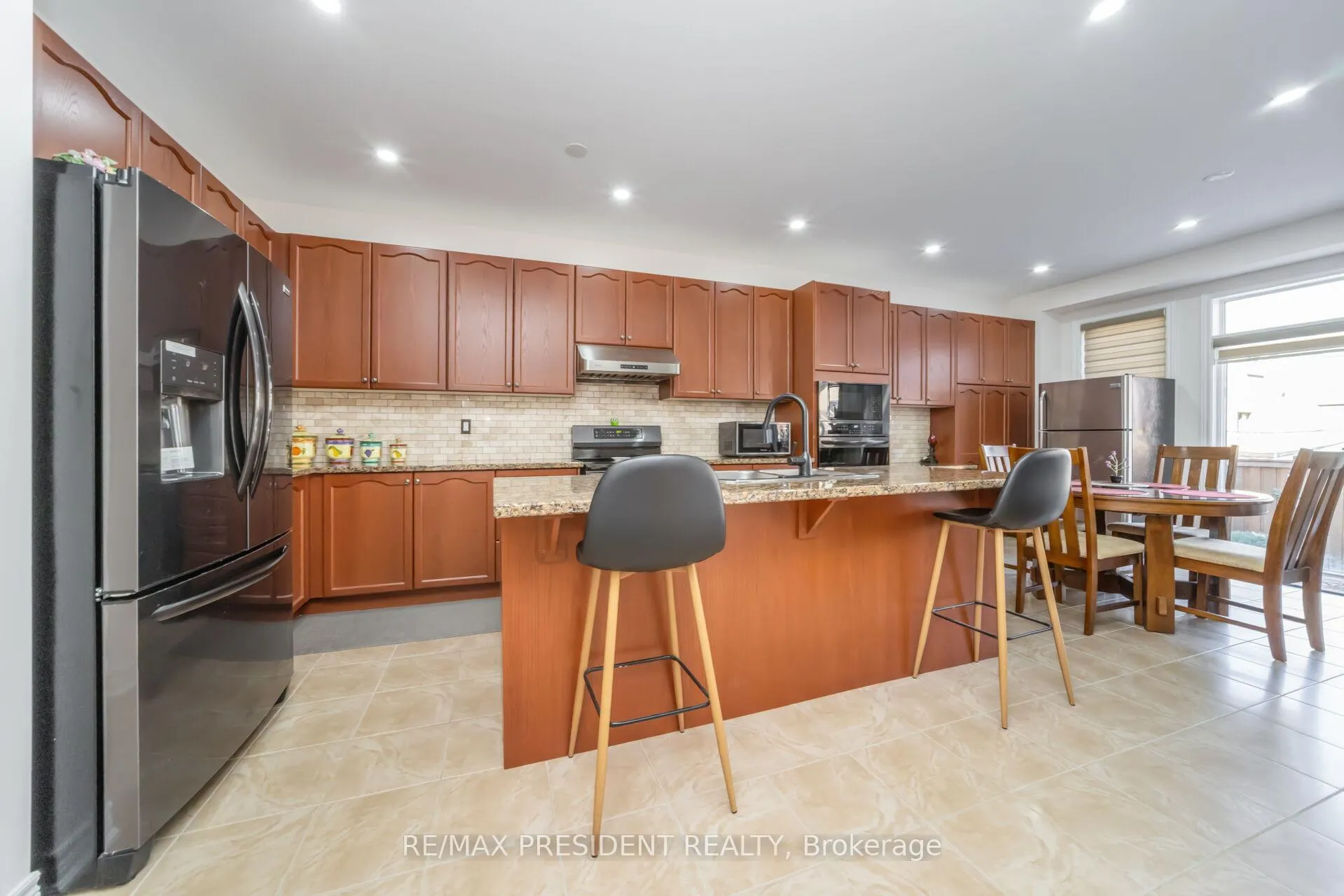 Photo 13 of 13 Clunburry Road, Brampton, Northwest Brampton — HOMEH