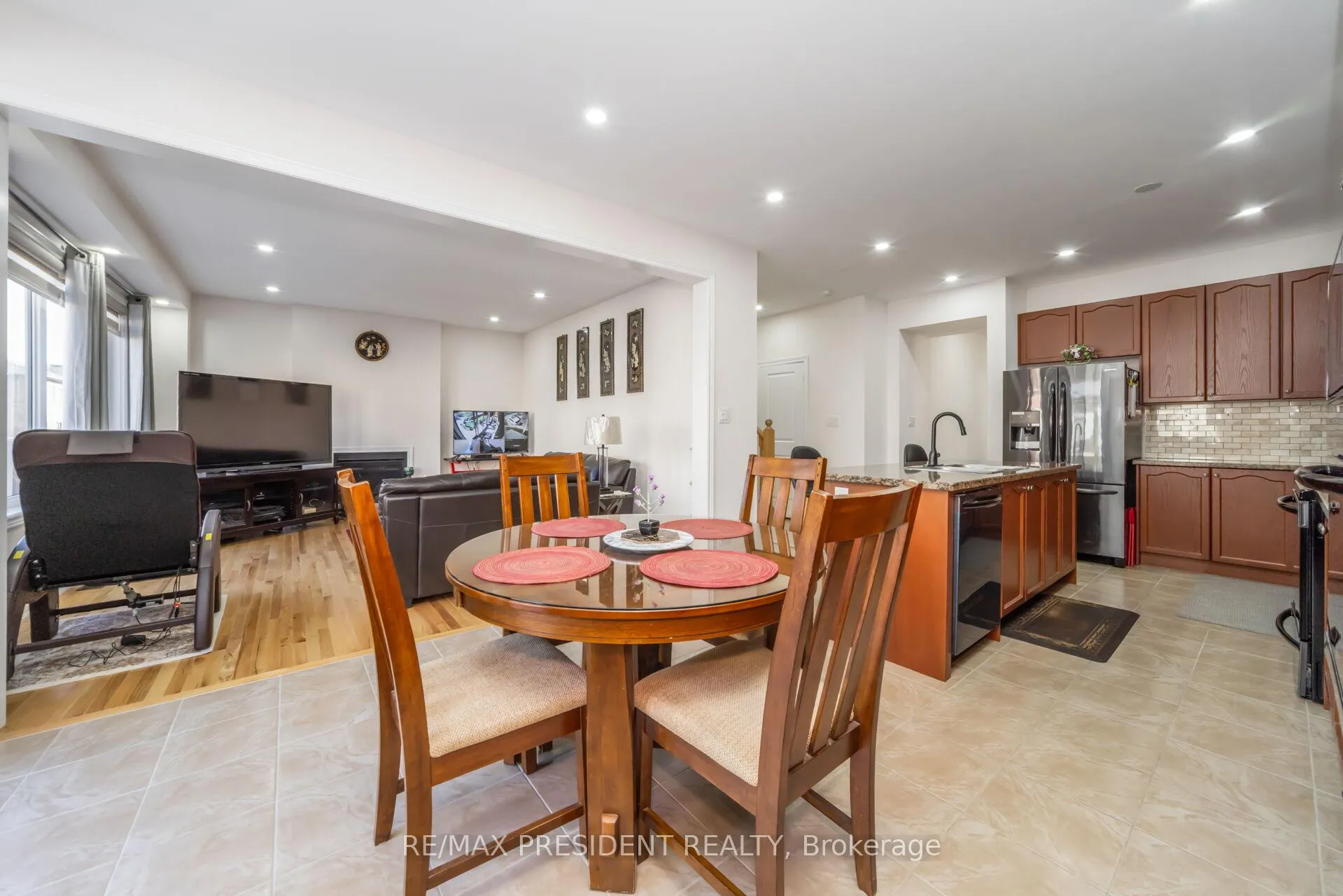 Photo 16 of 13 Clunburry Road, Brampton, Northwest Brampton — HOMEH