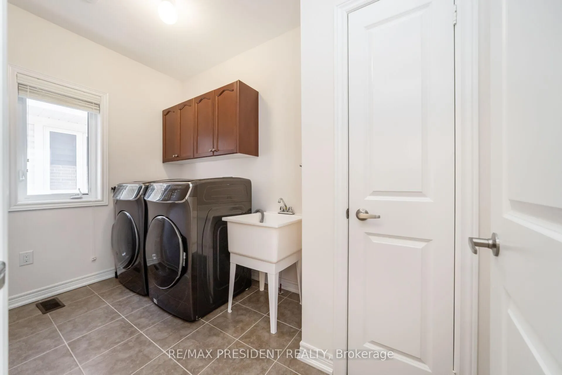 Photo 27 of 13 Clunburry Road, Brampton, Northwest Brampton — HOMEH