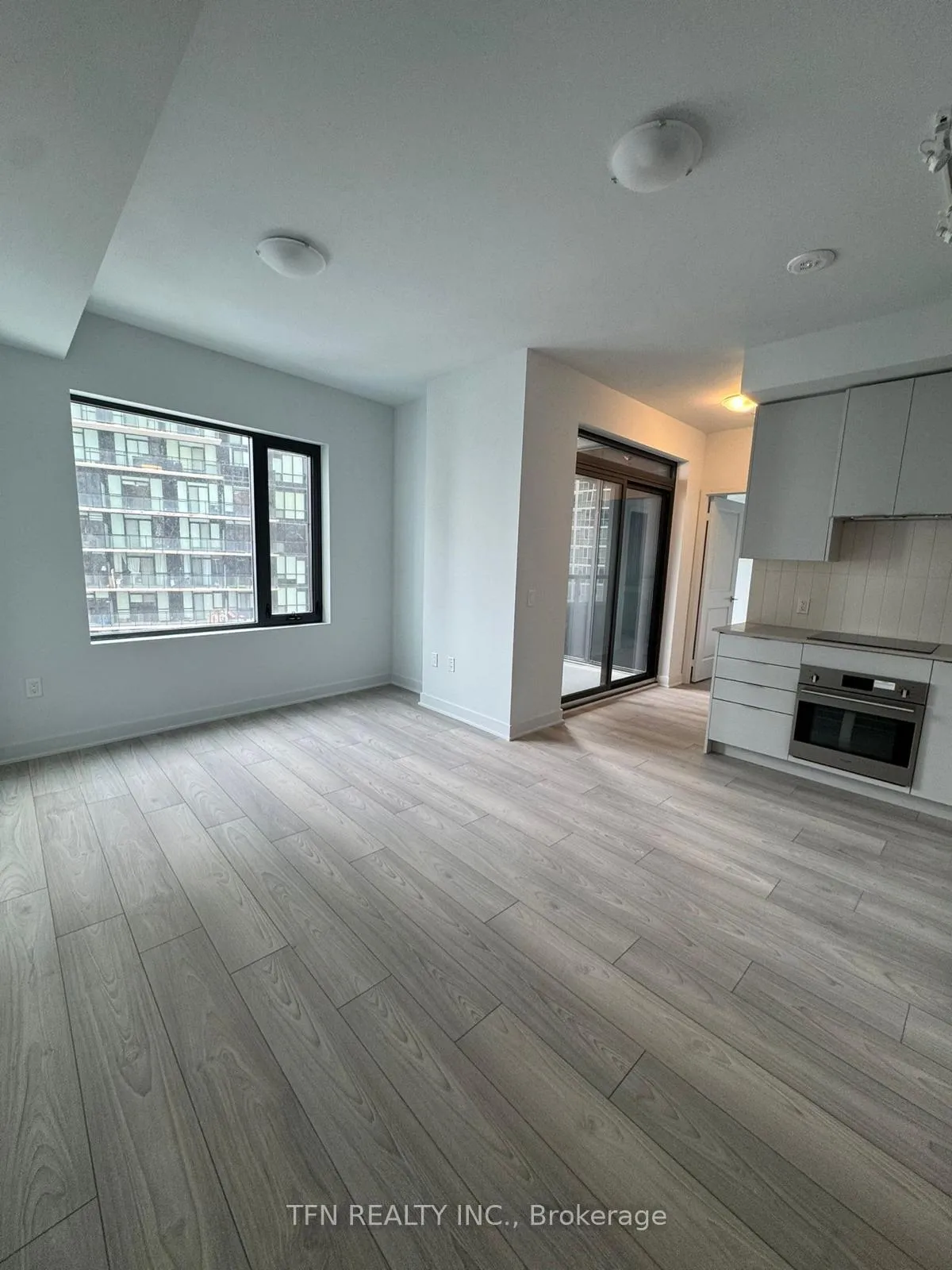 Photo 2 of Unit 2405, 2920 Highway 7, Vaughan, Concord — HOMEH