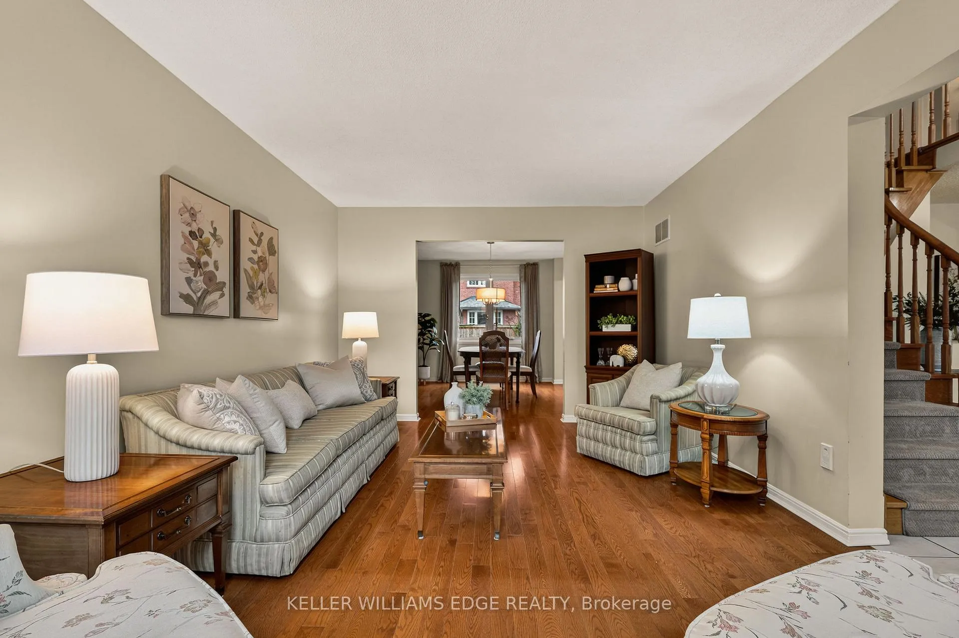 Photo 6 of 520 Woodview Road, Burlington, Roseland — HOMEH