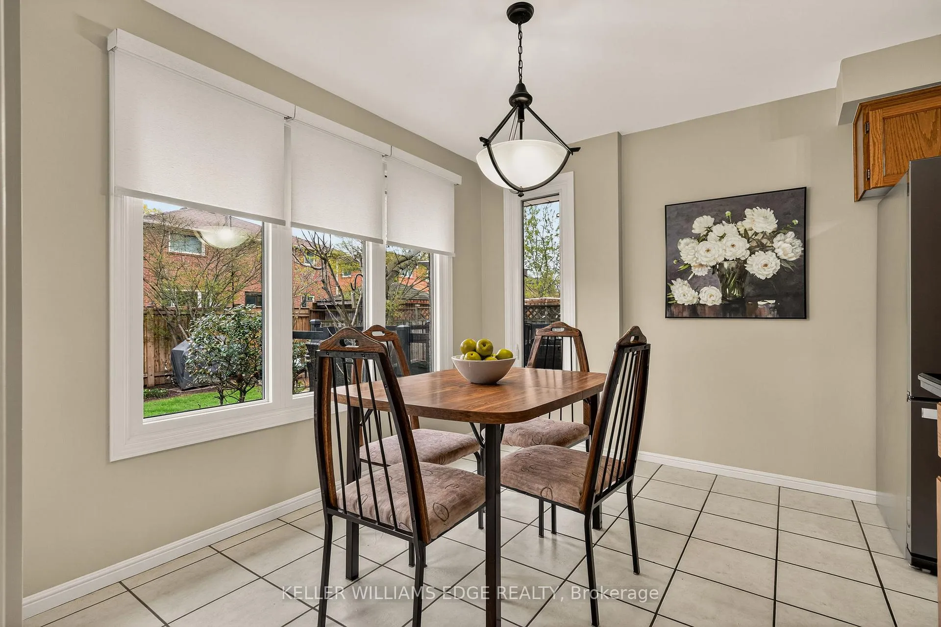 Photo 19 of 520 Woodview Road, Burlington, Roseland — HOMEH