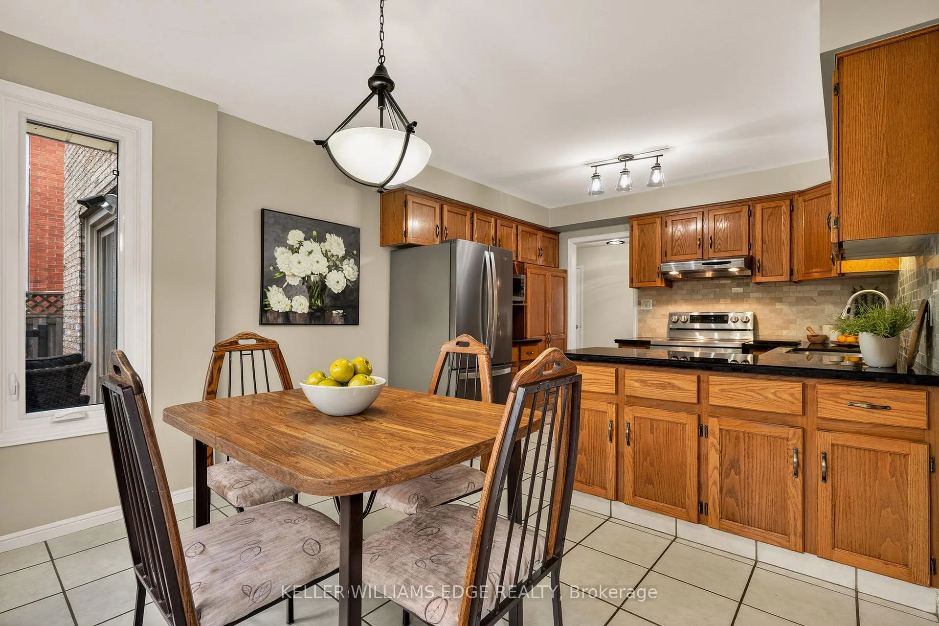 Photo 22 of 520 Woodview Road, Burlington, Roseland — HOMEH