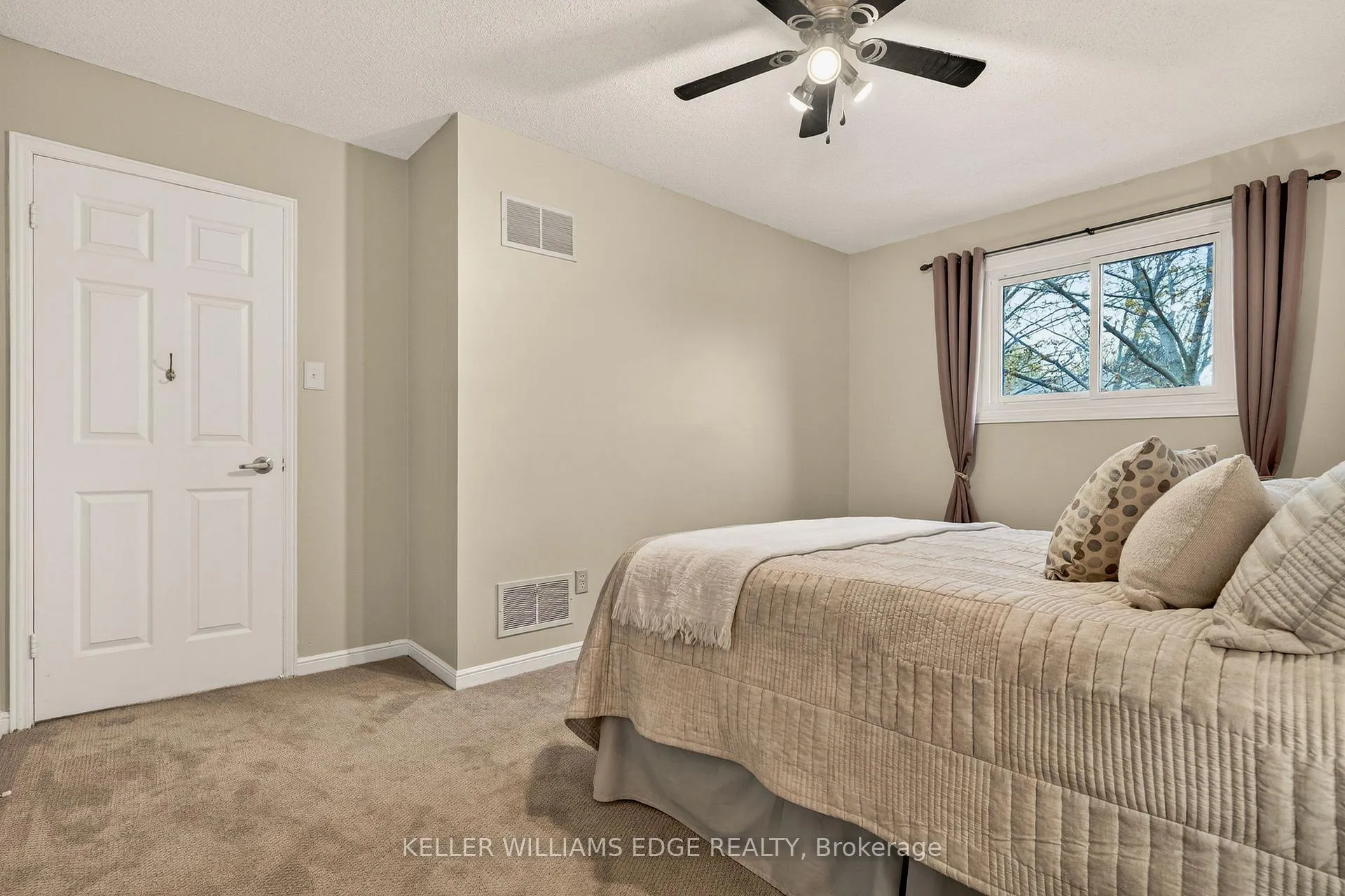 Photo 28 of 520 Woodview Road, Burlington, Roseland — HOMEH