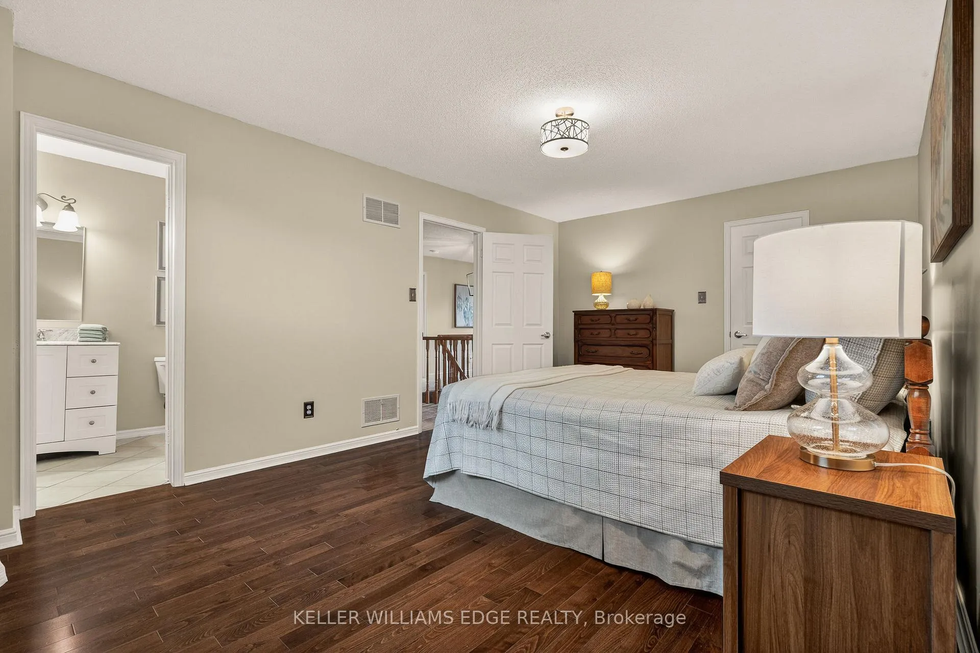 Photo 36 of 520 Woodview Road, Burlington, Roseland — HOMEH