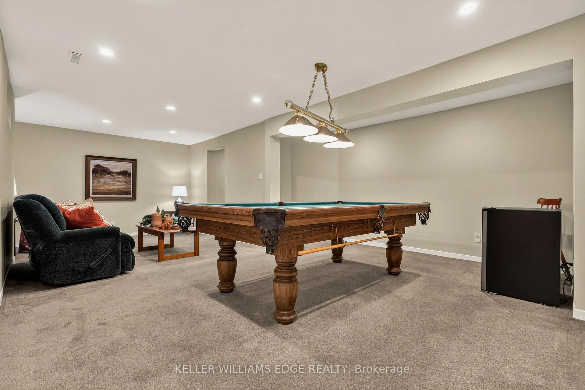 Photo 42 of 520 Woodview Road, Burlington, Roseland — HOMEH