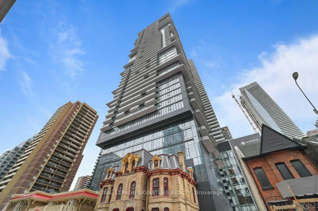 Front of Unit 2406, 634 Church Street