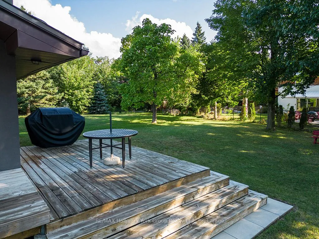 Photo 2 of 104 Ridgeview Drive, Blue Mountains — HOMEH
