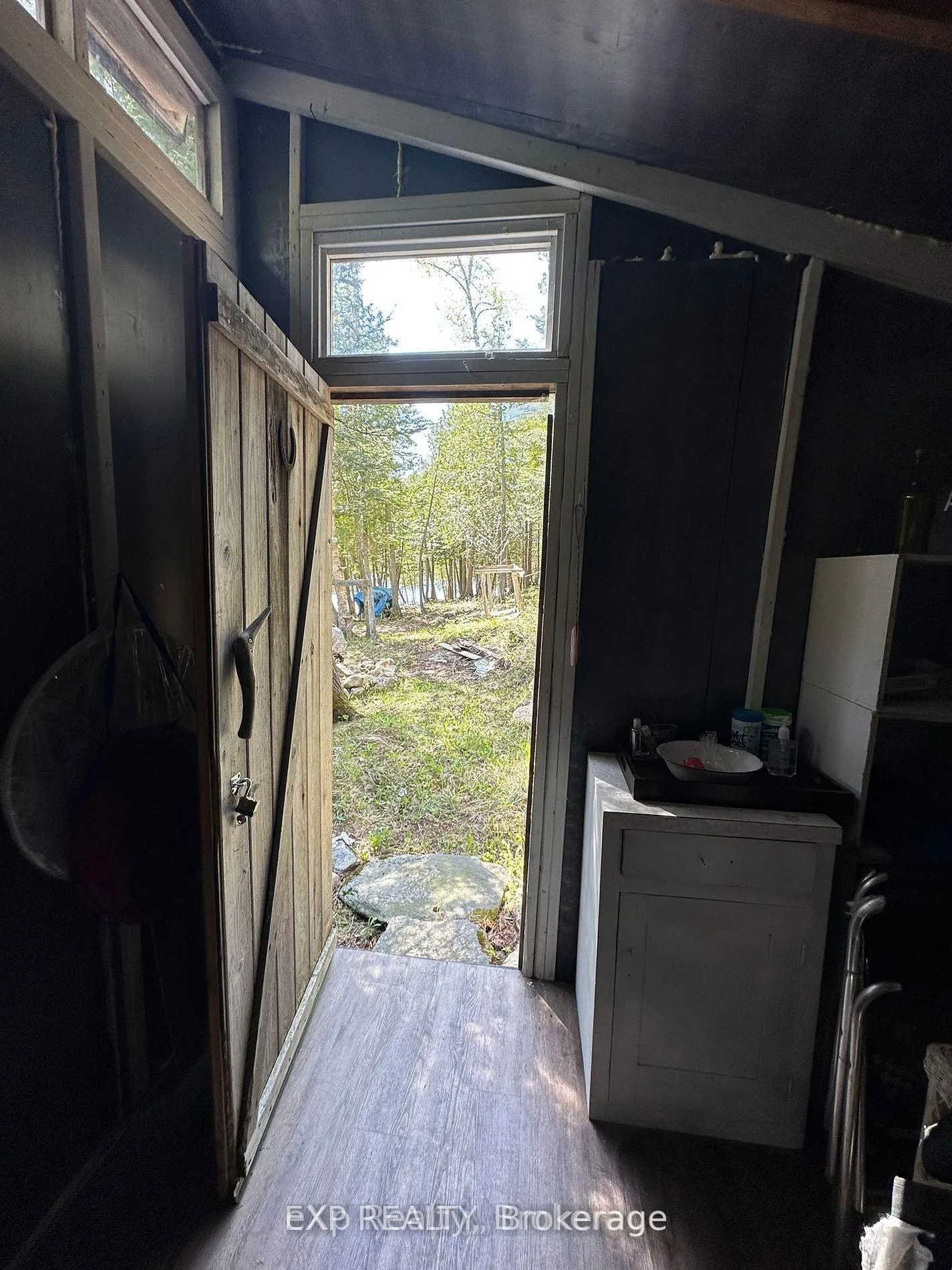 Photo 11 of 9 North Poverty Bay Road, Magnetawan, Ahmic Harbour — HOMEH