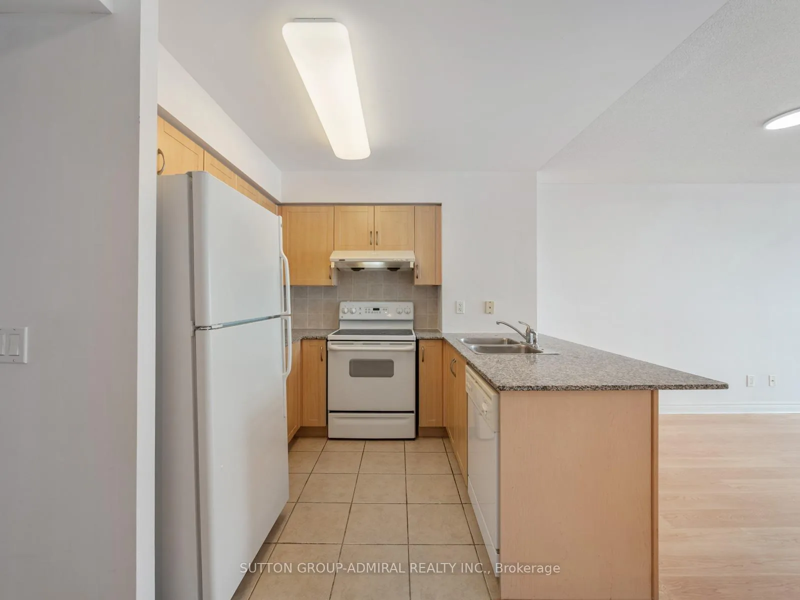 Photo 8 of Unit 1101, 60 Disera Drive, Vaughan, Beverley Glen — HOMEH