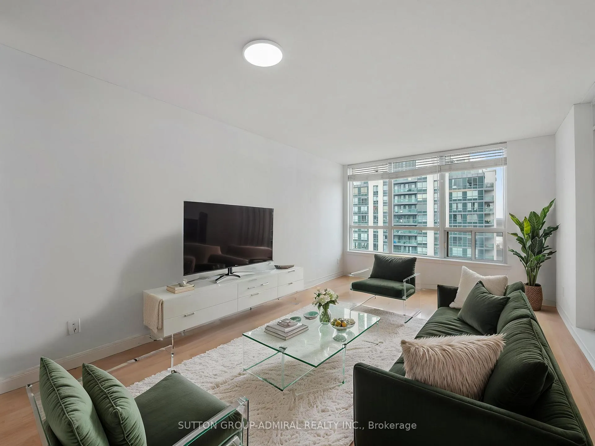 Photo 13 of Unit 1101, 60 Disera Drive, Vaughan, Beverley Glen — HOMEH