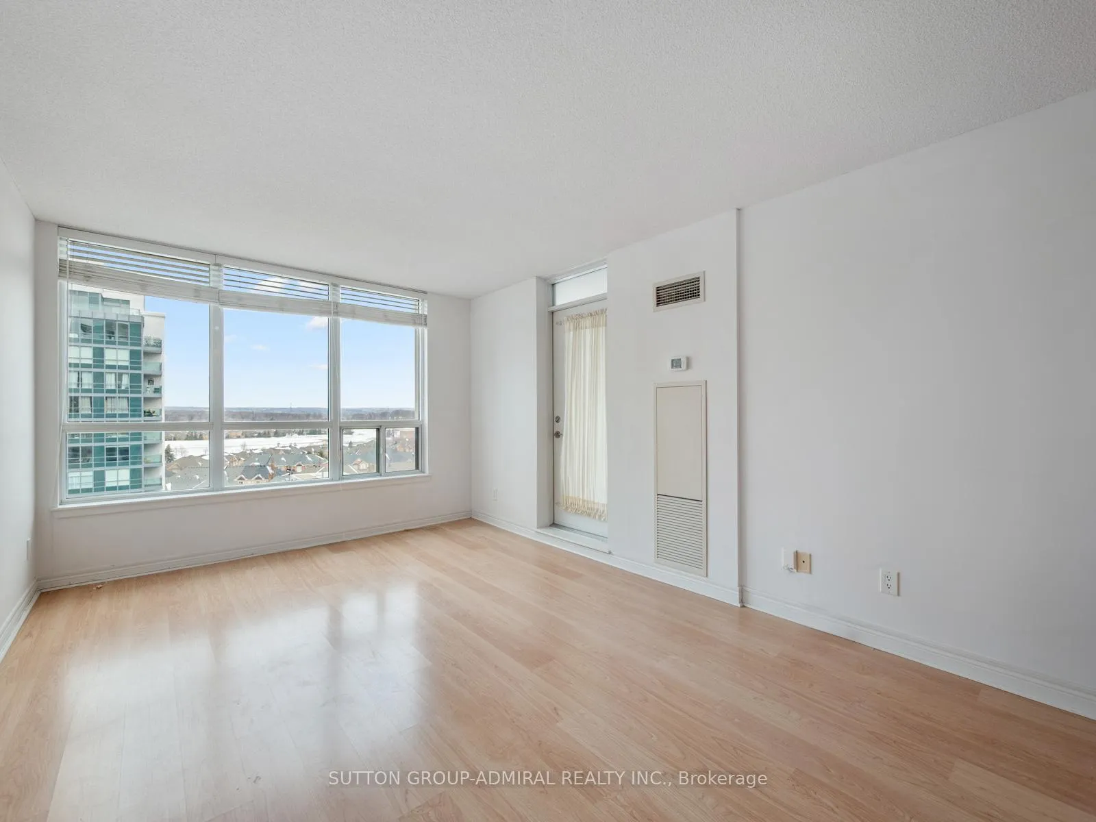 Photo 15 of Unit 1101, 60 Disera Drive, Vaughan, Beverley Glen — HOMEH